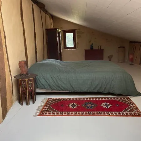 L'arbre Penche 3* Bassoues